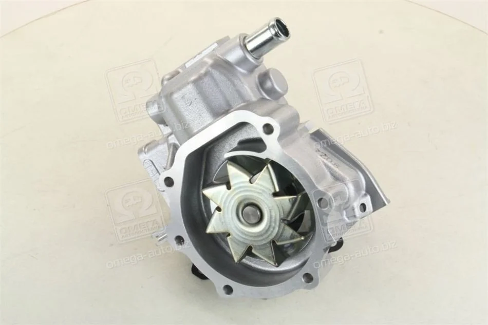 <strong>Водяний насос AISIN WPF-025 (фото 1)</strong>