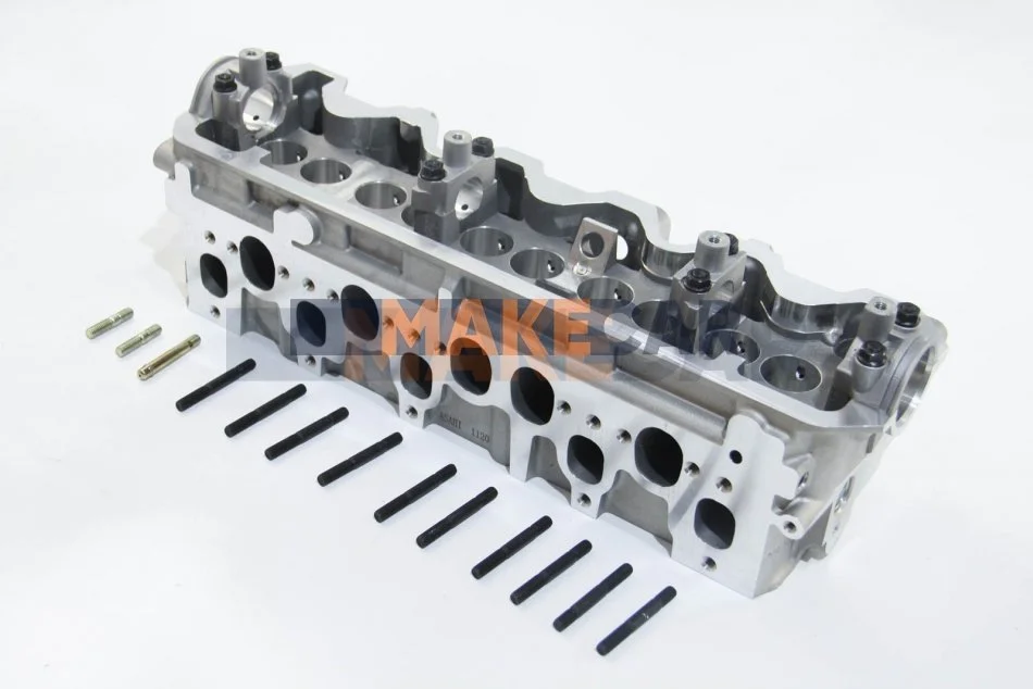 <strong>Головка блока цилиндрів Crafter 2.5 Tdi 06- Asahi LP 24330 (фото 1)</strong>