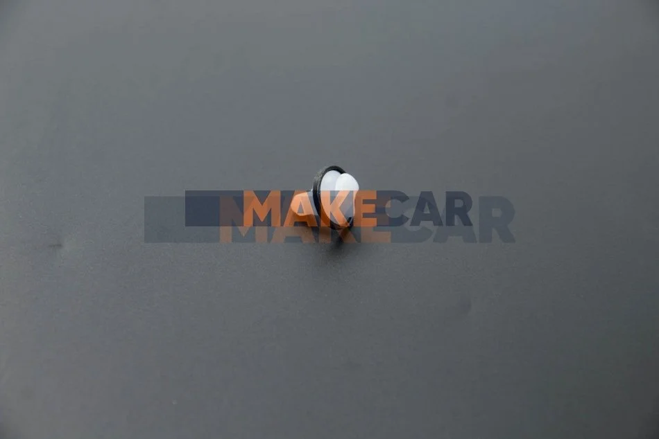 <strong>Кліпса кріплення обшивки Renault Kangoo AUTOTECHTEILE 505 0515 (фото 1)</strong>