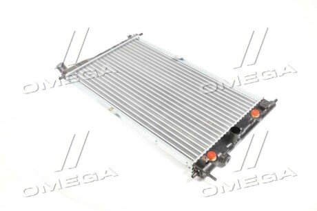 AVA DAEWOO Радіатор охолодження двигуна (built-in oil cooler) Nexia 1.5 94- AVA COOLING DWA2002 фото товара