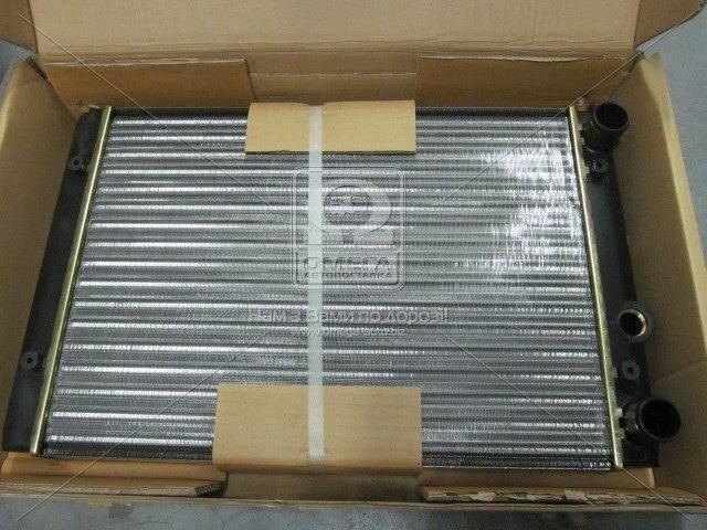 <strong>AVA VW Радіатор охолодження двиг. GOLF III, VENTO (без кондиціонера) AVA COOLING VN2028 (фото 1)</strong>