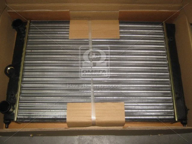 <strong>Радіатор охолодження двигуна VW GOLF 1-2/PASS/POLO VWA2039 (Ava) AVA COOLING VNA2039 (фото 1)</strong>