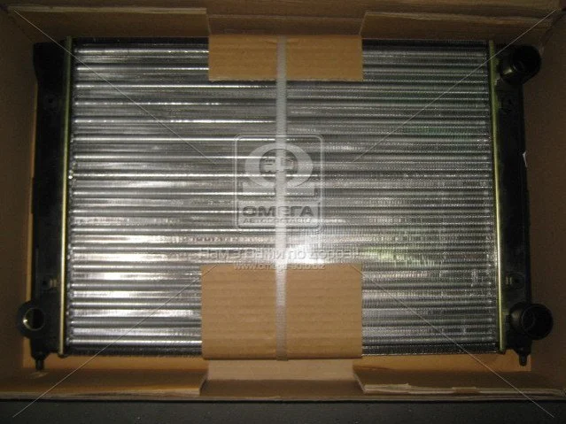 <strong>Радіатор, Система охолодження двигуна AVA COOLING VNA2040 (фото 1)</strong>
