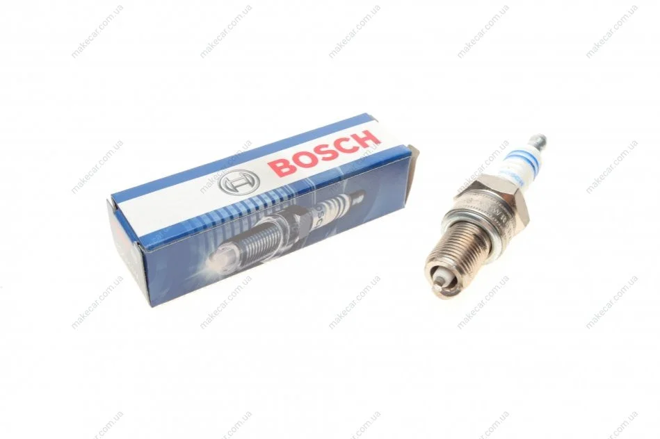 <strong>Свеча зажигания WR8DCE 0.8 BOSCH 0 242 229 656 (фото 1)</strong>