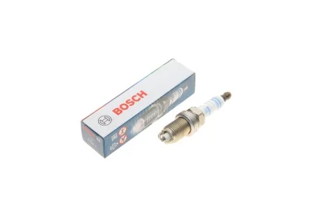 Свічка запалювання для BOSCH 0 242 235 668 фото товару