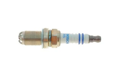 Свічка запалення для Renault, Audi, Volkswagen, Skoda BOSCH 0 242 235 748 фото товару