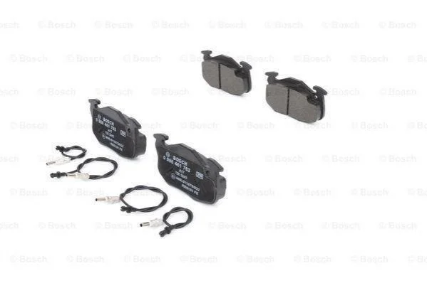 <strong>Тормозные колодки перед. (с датч.) PEUGEOT 106 -96. RENAULT 19 1,6. BOSCH 0986461763 (фото 1)</strong>
