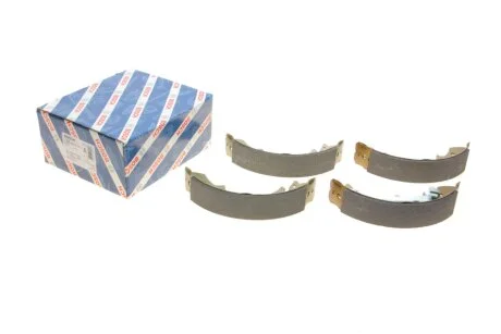 Гальмівні колодки барабанні для BMW, Alfa Romeo, Suzuki, Renault BOSCH 0986487013 фото товару