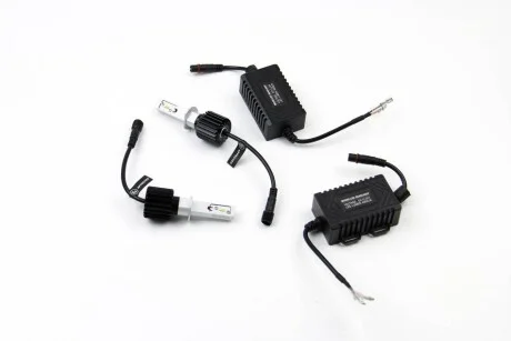 Автолампа H1 LED 12/24V 4000LM P14,5S CANBUS (2 шт) BOSMA для Bosma 6063 фото товару