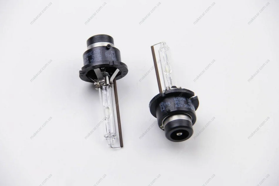 <strong>Лампа ксенонова D4S XENON 42V 35W P32D-5 4300K (2шт) Bosma 9532D (фото 1)</strong>