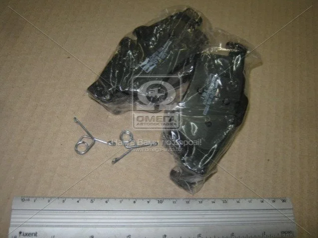 <strong>Колодки гальмівні дискові задні FORD Focus C-Max / Focus II - MAZDA 3 (573732C CHAMPION 573732CH (фото 1)</strong>