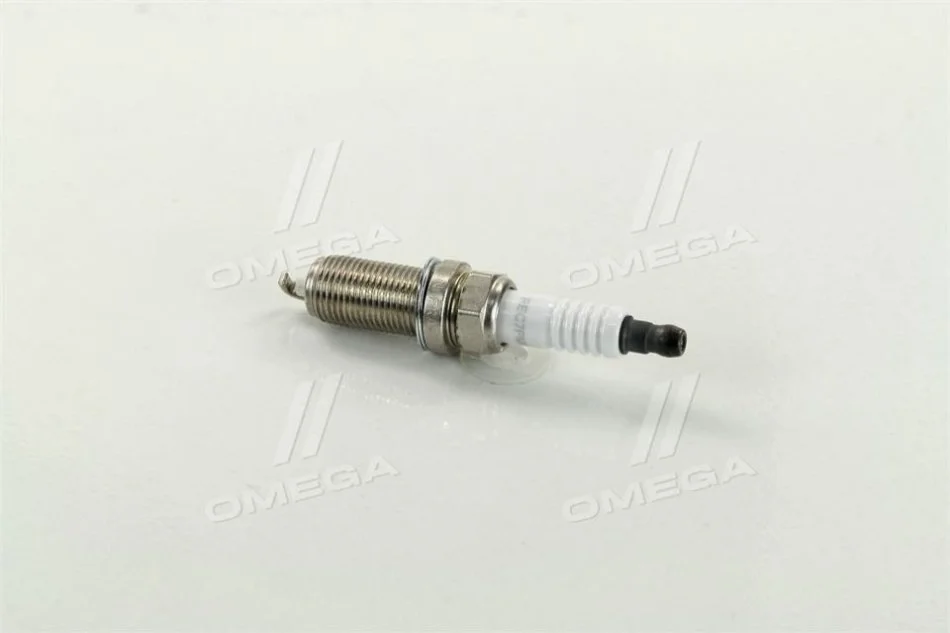 <strong>Свічка запалювання CHAMPION OE238 (фото 1)</strong>