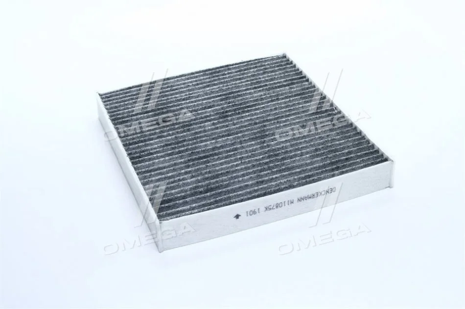 <strong>Фільтр салону Audi A3/Octavia/Golf VI/VII 12-(вугільний) DENCKERMANN M110875K (фото 1)</strong>