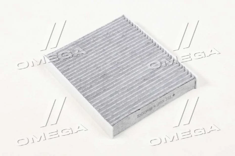 <strong>Фільтр салону Toyota Camry 17-/ Corolla 18-/ Rav 4 18- (вугільний) DENCKERMANN M110957K (фото 1)</strong>