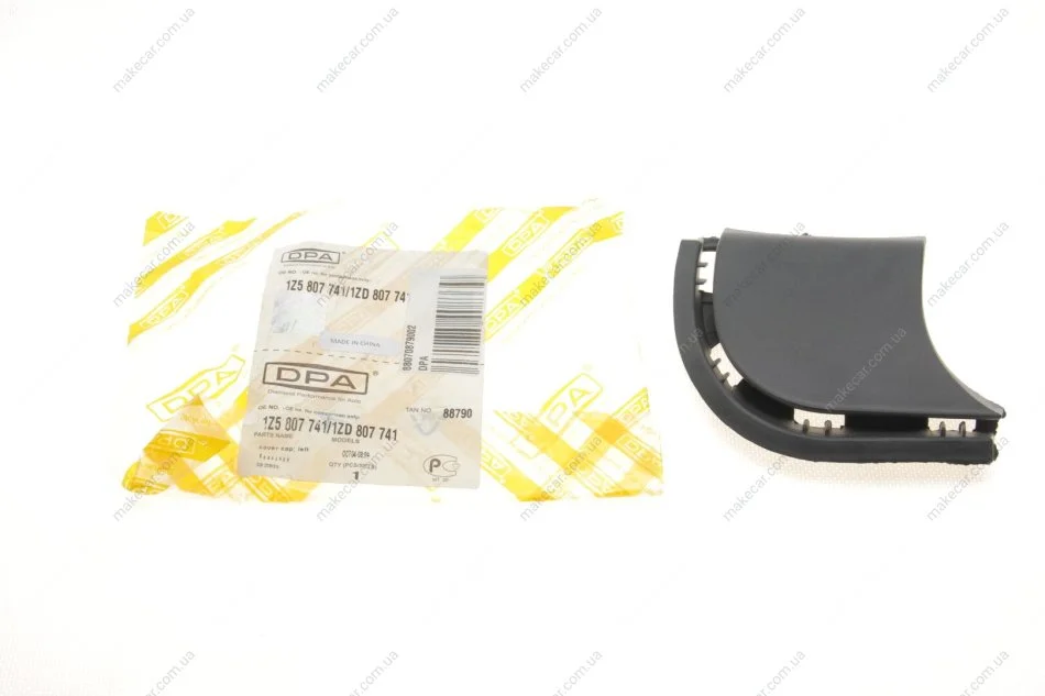 <strong>Заглушка буксирного гака задня ліва Skoda Octavia (04-13) DPA 88070879002 (фото 1)</strong>