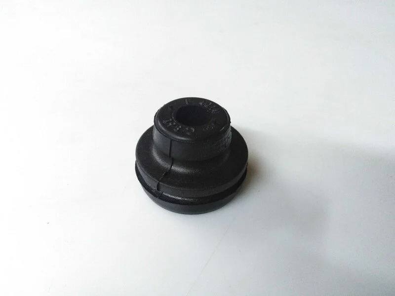 <strong>Втулка кріплення радіатору охолодження верхня Fiat Ducato 250 L/R FIAT Fiat/Alfa/Lancia 1349293080 (фото 1)</strong>