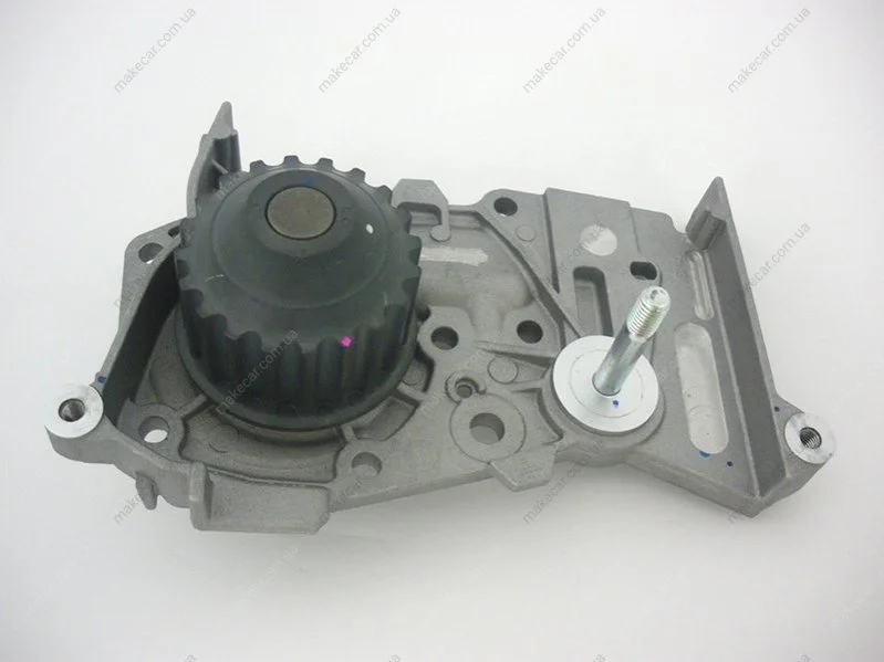 <strong>Водяний насос GMB GWR-15A (фото 1)</strong>