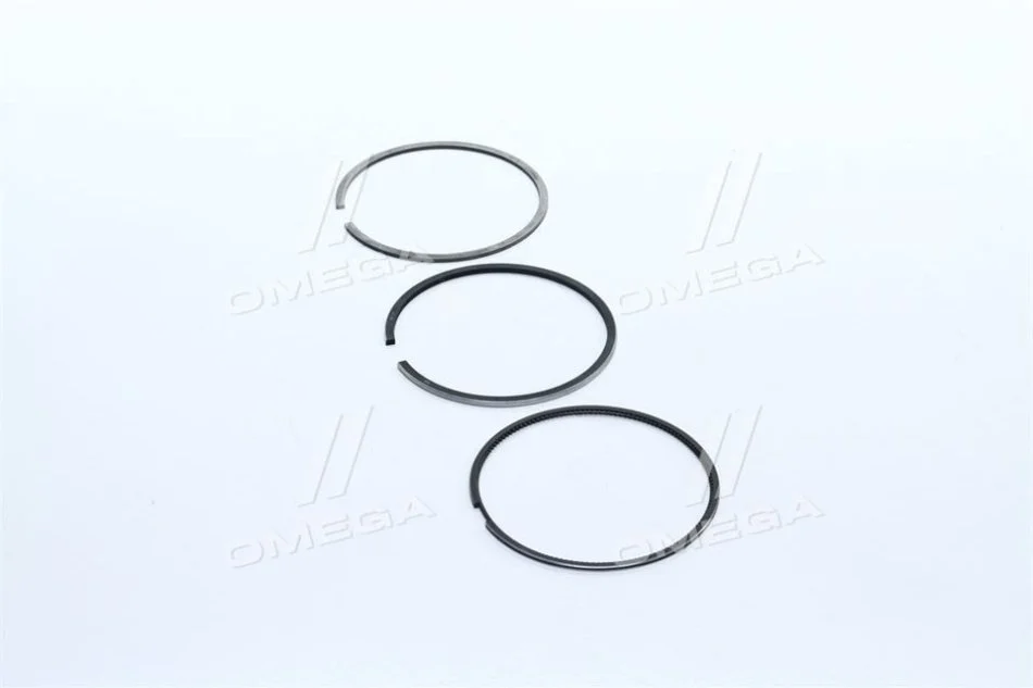 <strong>Комплект кілець на поршень GOETZE 08-425606-00 (фото 1)</strong>