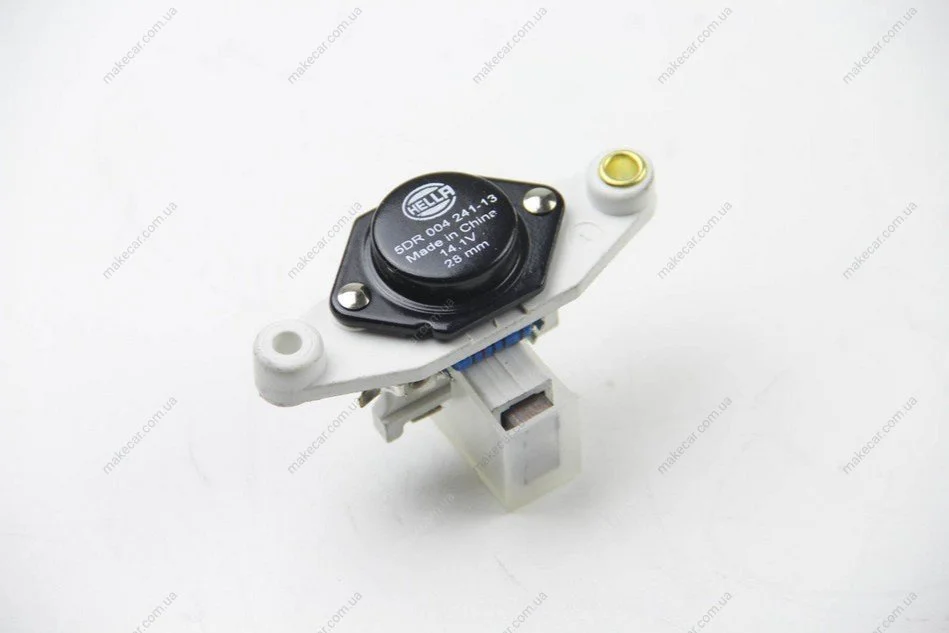 <strong>Регулятор генератора MB/VAG 14V (28mm) HELLA 5DR004241-131 (фото 1)</strong>