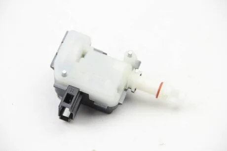 Актуатор центрального замку - 12V для Volkswagen, Skoda, Audi HELLA 6NW007546071 фото товару