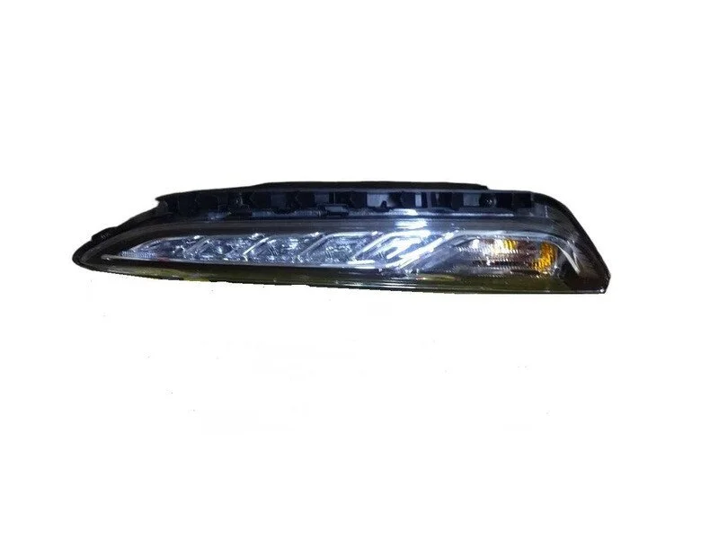 <strong>Ліхтар ходовий правий Hyundai/Kia/Mobis 92208J9000 (фото 1)</strong>