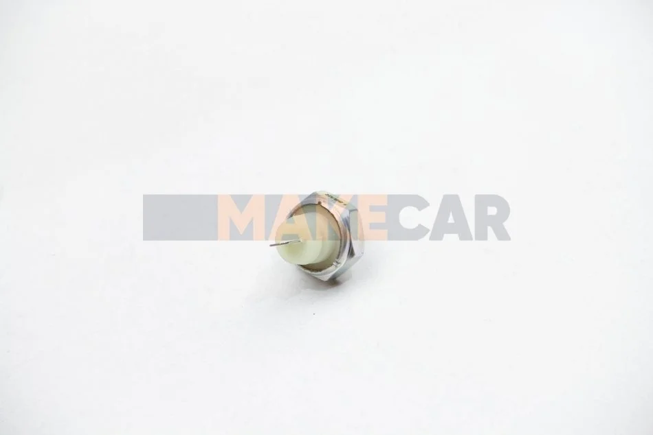 <strong>Датчик тиску оливи (1,8bar/1 конт./білий) VW T3/T4/LT 73-04 JP GROUP 8193500200 (фото 1)</strong>