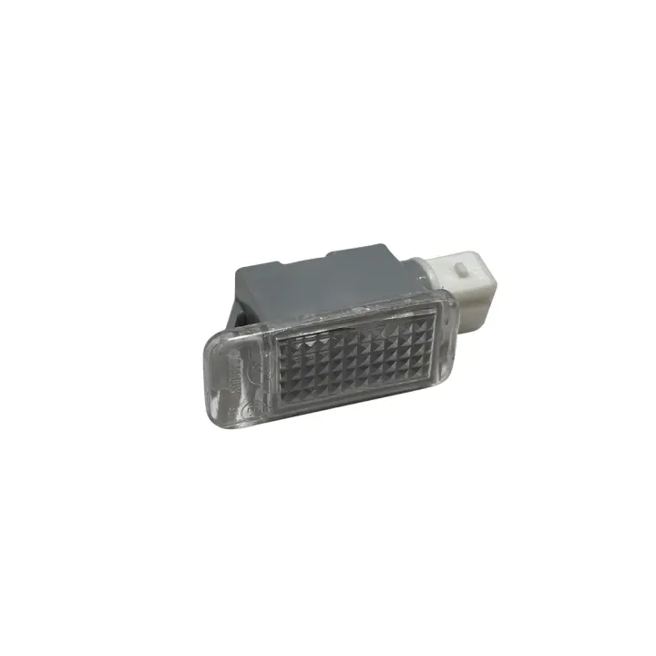 <strong>Фонарь подсветки номерного знака CK EC7 1067001313 Китай 1701842180 (фото 1)</strong>