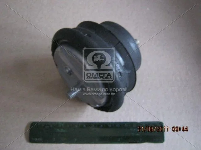 <strong>Опора двигуна гумометалева LEMFORDER 15469 03 (фото 1)</strong>