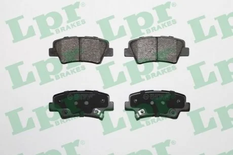 Тормозные колодки дисковые для LPR 05P1558 фото товара