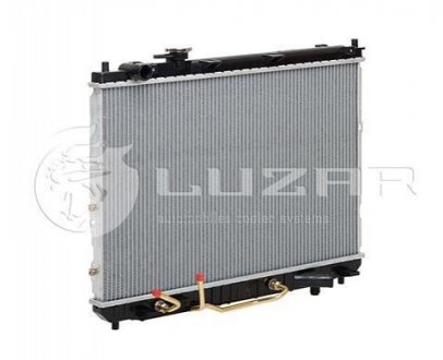 Радиатор охлаждения Carens 1.8/2.0 (99-) АКПП LUZAR LRc 081FB (фото 1)