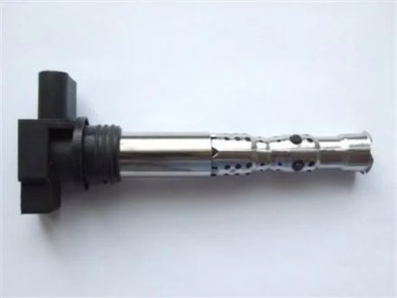 Котушка системи запалювання для Skoda, Volkswagen, Seat MAGNETI MARELLI 060717130012 фото товару