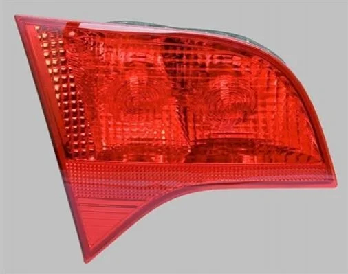 <strong>Задний фонарь лев. внутр. AUDI A4 AVANT 11/2004 - 08 MAGNETI MARELLI 715011014101 (фото 1)</strong>