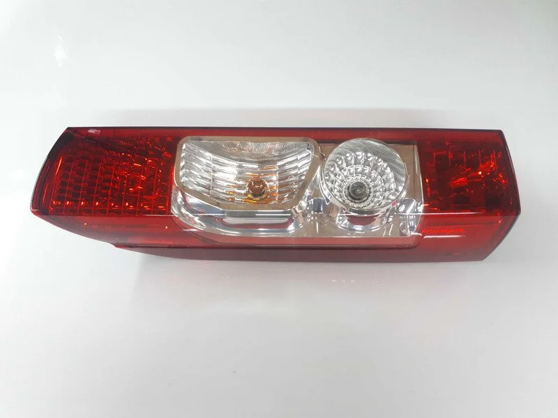 <strong>Ліхтар лівий FIAT Ducato 06-14; PEUGEOT Boxer 06-14; CITROEN Jumper 06-14 MAGNETI MARELLI LLH572 (фото 1)</strong>