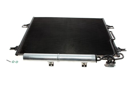 Купити Радіатор кондиціонера MAHLE / KNECHT AC 318 001S за низькою ціною в Україні (фото 1)