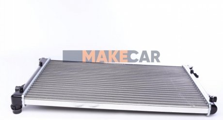 Радиатор охлаждения двигателя VW Caddy 04-15 (650x416) (ребра завальцованы)) MAHLE / KNECHT CR 30 001S (фото 1)