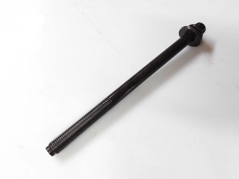 <strong>Болт з шестигранною головкою MITSUBISHI 1005B034 (фото 1)</strong>