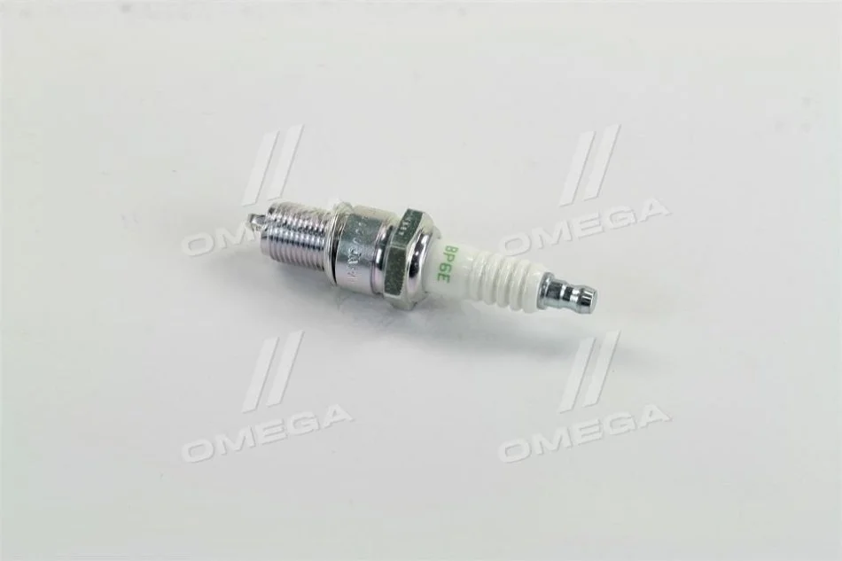 <strong>Свічка запалювання NGK BP6E (фото 1)</strong>
