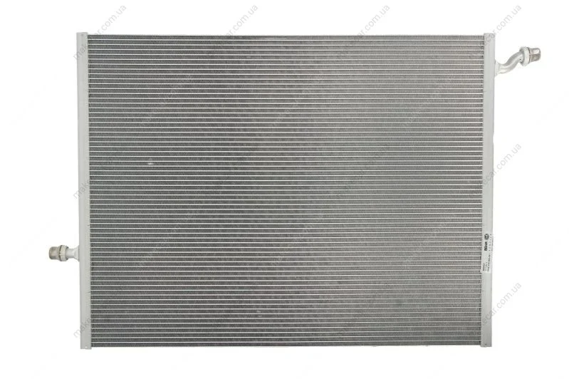 <strong>Радіатор охолоджування NISSENS 606497 (фото 1)</strong>