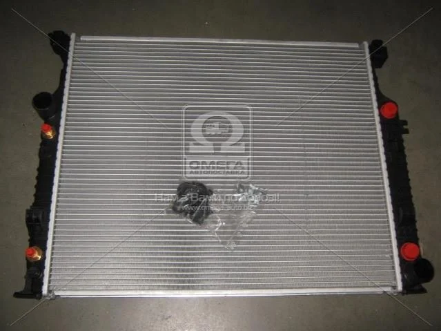 <strong>Радиатор First Fit NISSENS 62576A (фото 1)</strong>