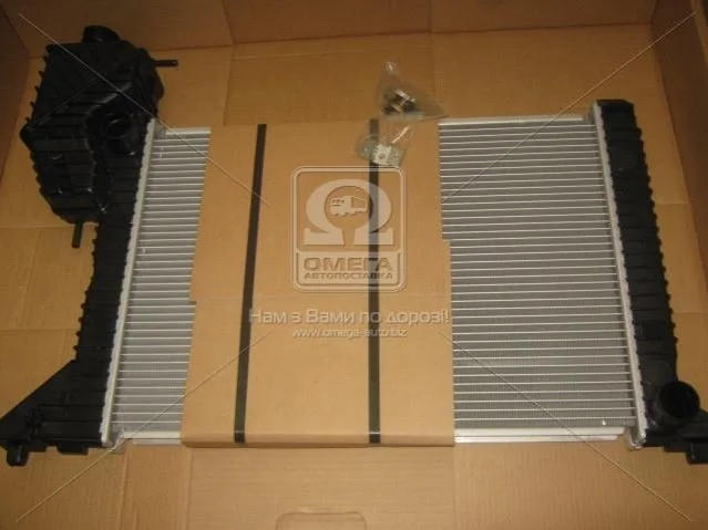<strong>Радиатор охлаждения NISSENS 62687A (фото 1)</strong>