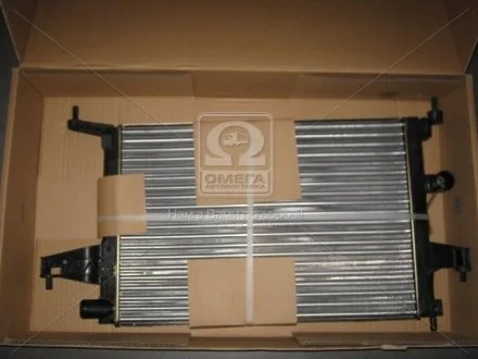 Радіатор охолоджування для Opel NISSENS 63008 фото товару