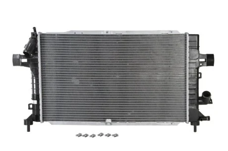 Радіатор охолоджування для Opel NISSENS 63029A фото товару