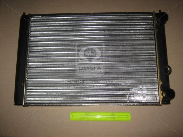 <strong>Радіатор охолоджування NISSENS 651851 (фото 1)</strong>