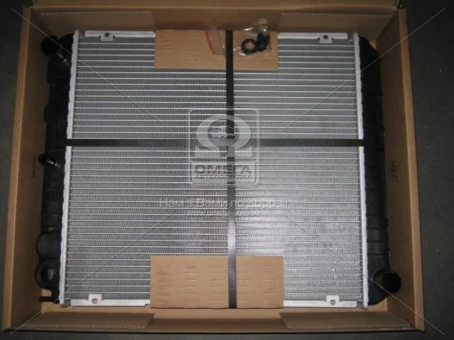 <strong>Радіатор охолоджування NISSENS 65545A (фото 1)</strong>