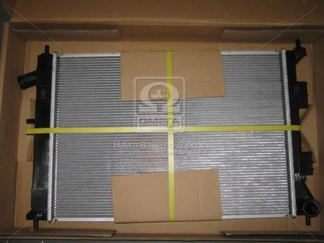 <strong>Радіатор охолоджування NISSENS 67555 (фото 1)</strong>