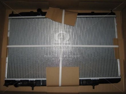 Радиатор охлаждения двигателя NISSENS 68751 (фото 1)
