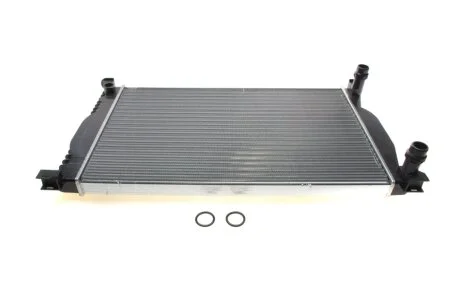 Радіатор двигуна AUDI A4, A6 SEAT EXEO, EXEO ST 1.6-2.0D 11.00- для Audi, Seat NRF 50539A фото товару