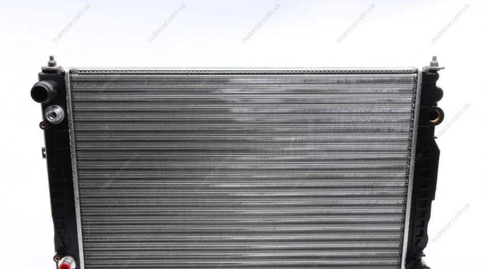 <strong>Радіатор основний Audi A4/A6/VW Passat 2.4-2.8 95-08 NRF 519504A (фото 1)</strong>