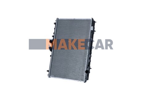 Радиатор системы охлаждения двигателя NRF 519517 (фото 1)
