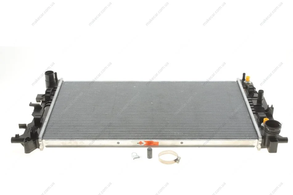 <strong>Радіатор охолодження двигуна NRF 53833 (фото 1)</strong>